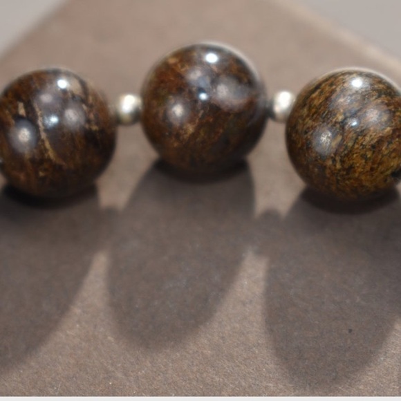 Silpada bronzite flower toggle bracelet - Picture 2 of 3